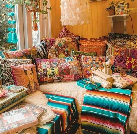 Bohemian Style Furniture is all About the Mix