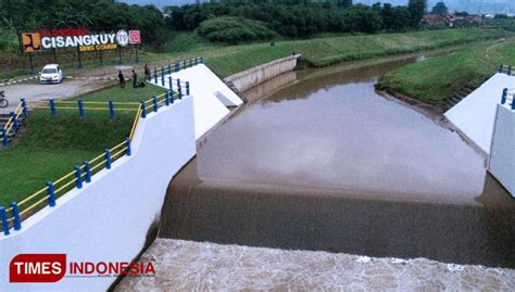 Bangun Sudetan Cisangkuy Kementerian PUPR RI Kurangi Risiko Banjir Di