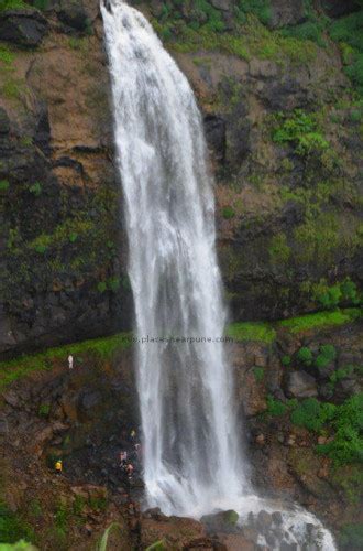 Road Trip To Madhe Ghat Waterfall Places Near Pune And Mumbai