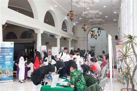 Sma Iihs Gelar Acara Campus Expo Perkenalkan Beragam Perguruan