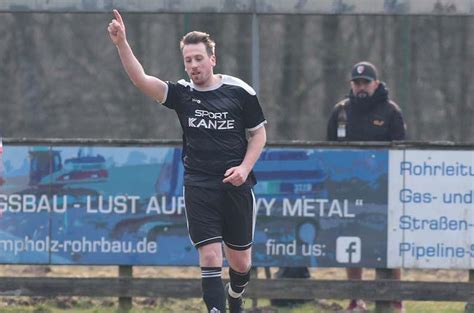 Kreisklasse Thomas Geiger Vom Tsv Steinberg Blickt Aufs Aufstiegsrennen