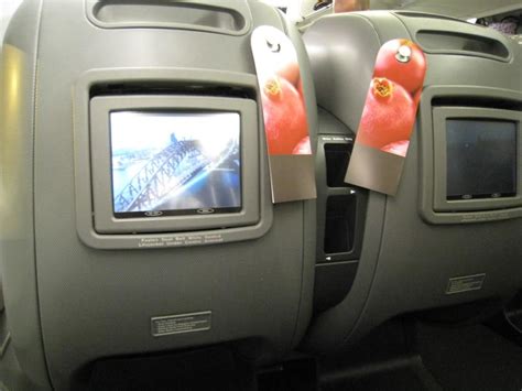 business flight: qantas a330 Business Class photos