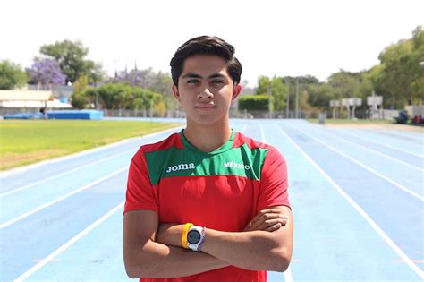 Atleta queretano Mark López gana medalla de bronce en Puerto Rico