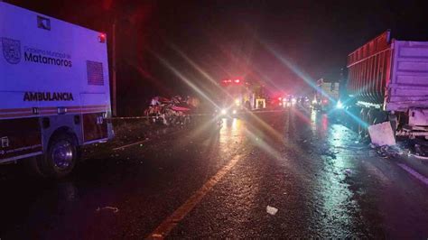 Madre E Hija Pierden La Vida Al Impactarse Con Tráiler En Carretera