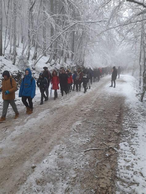 Škola planinarenja 26 4 2023 Osnovna škola Sokolje