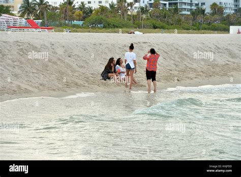 Miami Beach Fl May 14 Priyanka Chopra On Miami Beach On Mothers