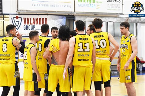 Basket Vigevano A Ferrara Per Le Finali Di Serie B Oggi La Gara Con