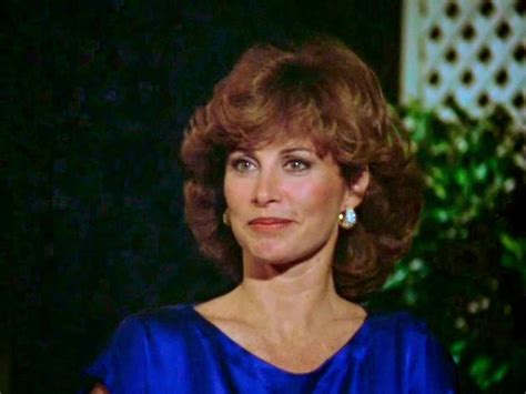 Hart To Hart In 2020 Singer Stephanie Powers Classic Tv