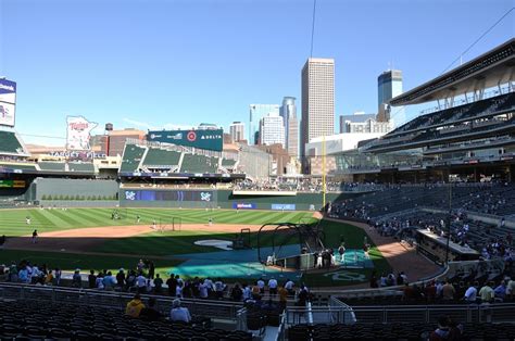 Target Field Food Ultimate Guide - Minnesota Twins Food | TSR