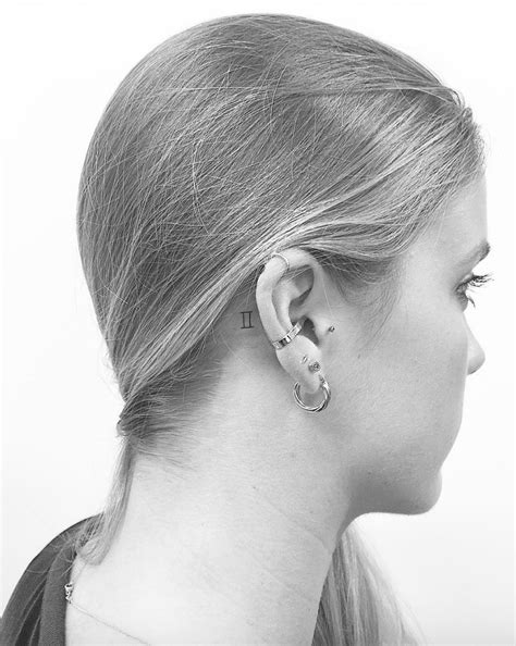 11 Tiny Tattoo Ideas For Behind Your Ear From Celebrity Tattoo Artists Glamour