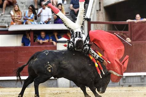 Toros La S Ptima De Fuente Ymbro Un Saldo Agrio Y Oreja Para Angel