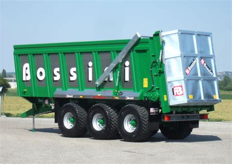 Trailed Manure Spreader Sv Bossini S R L Verticals Beaters