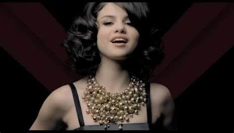 Selena Gomez - Naturally - Screencaps - Selena Gomez Image (19404952 ...