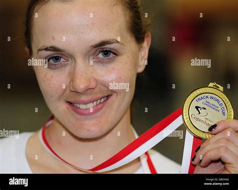 Victoria Pendleton With The Gold Medal She Won In The Womens Sprint At