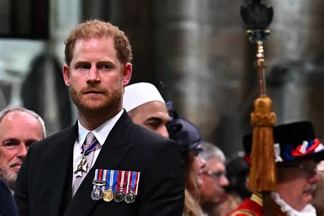 Couronnement De Charles Iii Pourquoi Le Prince Harry N Tait Il Pas