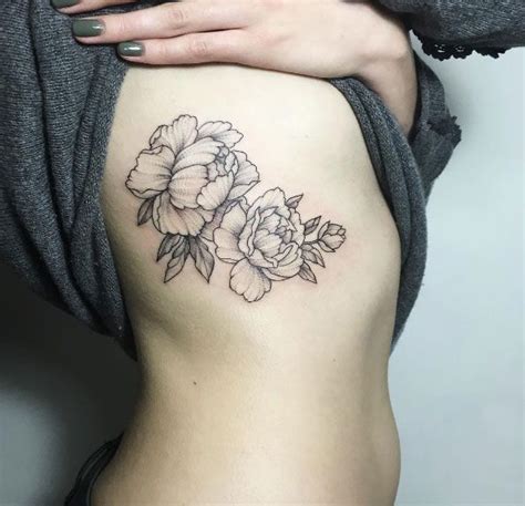 Peonies On Rib Cage By Ira Shmarinova Trendy Tattoos Rib Tattoo