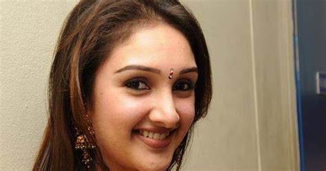 Hot Film Actress Gallery Sridevi Vijayakumar Hot Navel Boobs Show In