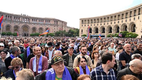 Thousands Rally In Armenia In Protest At Azerbaijan Land Transfer