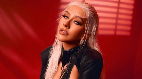 A 20 años de su lanzamiento Christina Aguilera lanza la reversión de