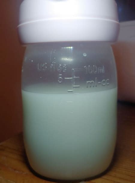 Breastmilk Colors How Your Milk Can Change Exclusive Pumping