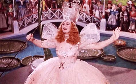 Glinda Glinda Discover Share Gifs