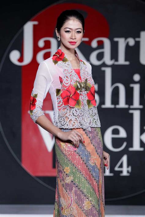 Jakarta Fashion Week 2014 Roemah Kebaya Fashionwindows Network