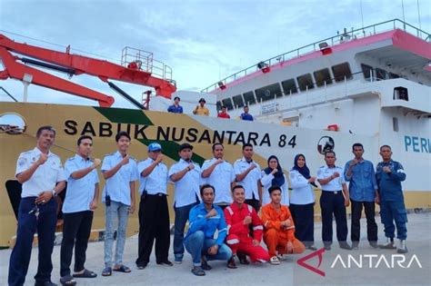 Ksop Kendari Lepas Pelayaran Perdana Km Sabuk Nusantara Antara News