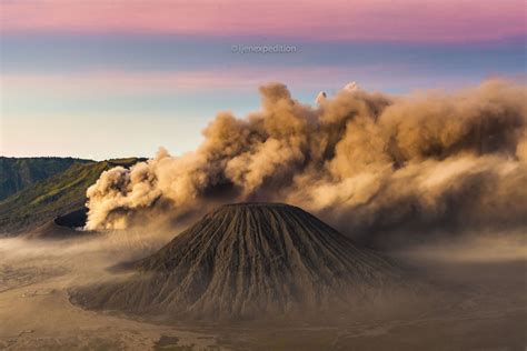 Mount Bromo Eruption Mount Bromo Active Volcano