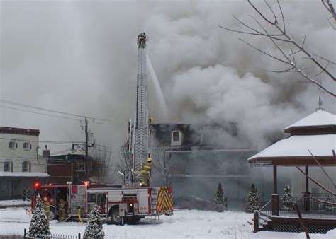 Richmond Apartment Block Destroyed By Fire Sherbrooke Record