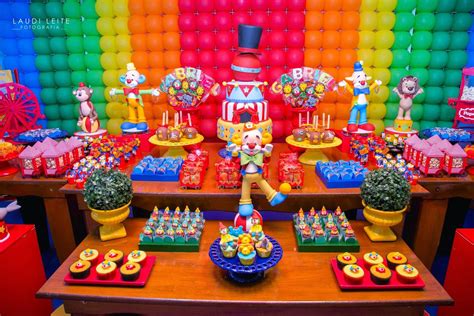 Encontrando Ideias Festa Circo Circus Clown Birthday Party Em 2019 Festa Tema Circo