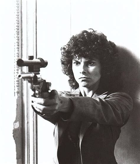 Adrienne Barbeau. Escape from New York (1981) 720×839 пикс | Adrienne ...