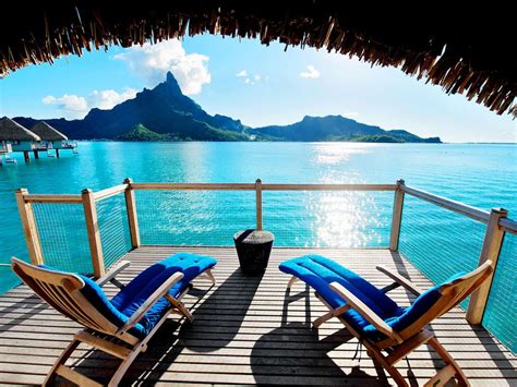 Best Overwater Bungalows in Tahiti