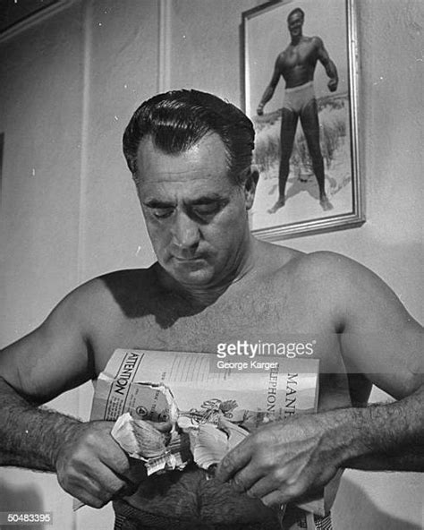 417 Charles Atlas Imágenes Stock Photos High Res Pictures And Images