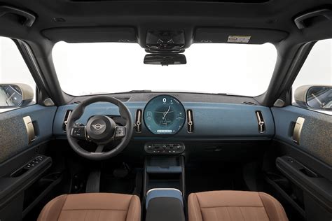 2024 MINI Countryman gets electric option