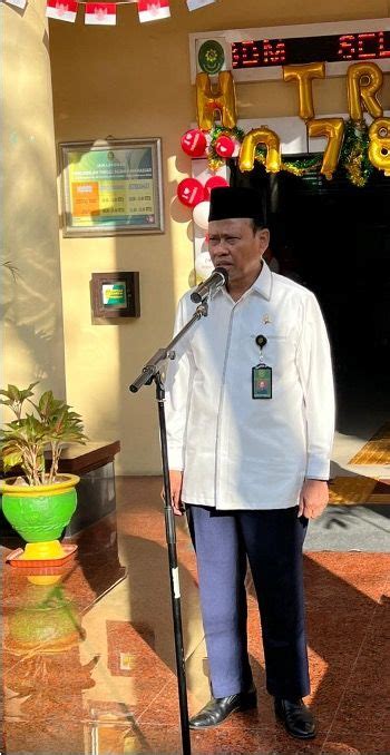 KPTA Makassar Pimpin Apel Senin Pagi Sekaligus Membuka Pentas Seni Dan