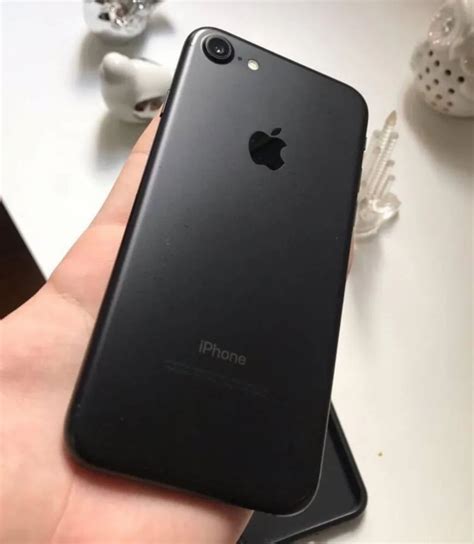 Apple IPhone 7 32GB Black Colour USA, 4.7inch at Rs 29500/piece in Krishnanagar | ID: 20230188597