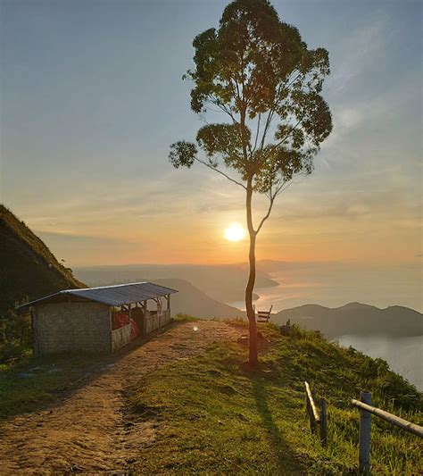 bukit gajah bobok merek tiket masuk  jam buka