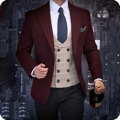 Burgundy Suit Men Wedding Tuxedos Peak Lapel Bridegroom Groomsmen Suits