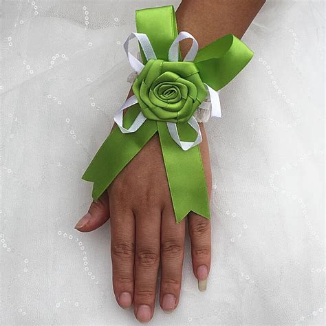 Light Green Wedding Wrist Flowers Bridesmaid Silk Rose Corsages Hand