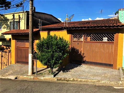 Casa a venda localizada no bairro Jordanopolis em Arujá SP