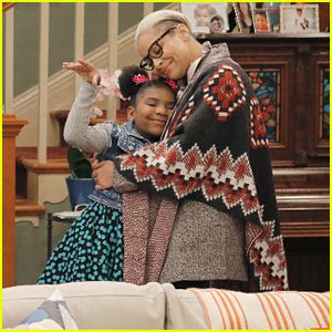 Raven Symone Is Back On Disney Channel Tonight See Pics From The One