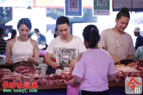 广西柳州一年轻美女卖猪肉走红 生意好不仅靠脸！附视频视频长沙社区通