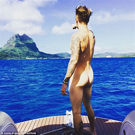 Naked Justin Bieber Gets Cheeky As He Shares Photo Of His Bare Bottom