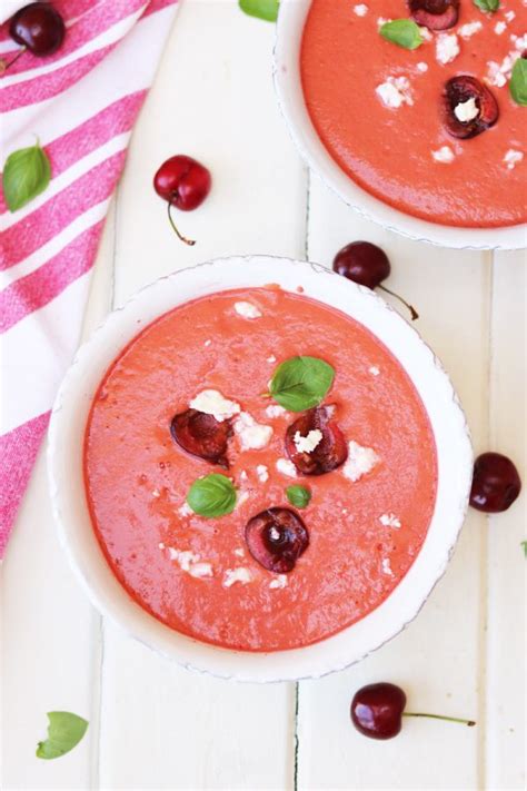 Gazpacho De Cerezas Incluye Video Con Truco Para Quitar El Hueso