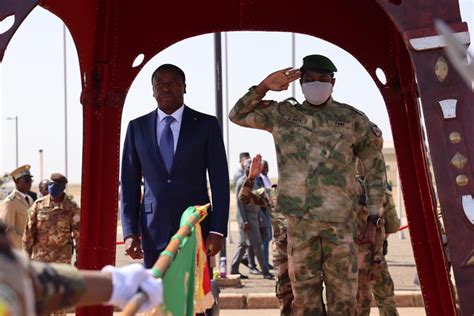 Affaire Des Soldats Ivoiriens A Bamako Gnassingb Plaide Pour La