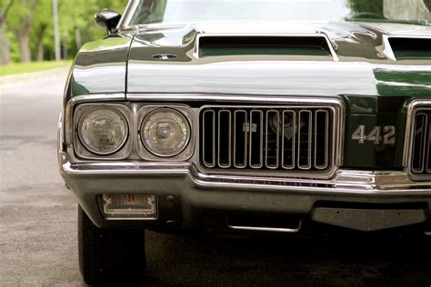 1970 Oldsmobile Cutlass Green