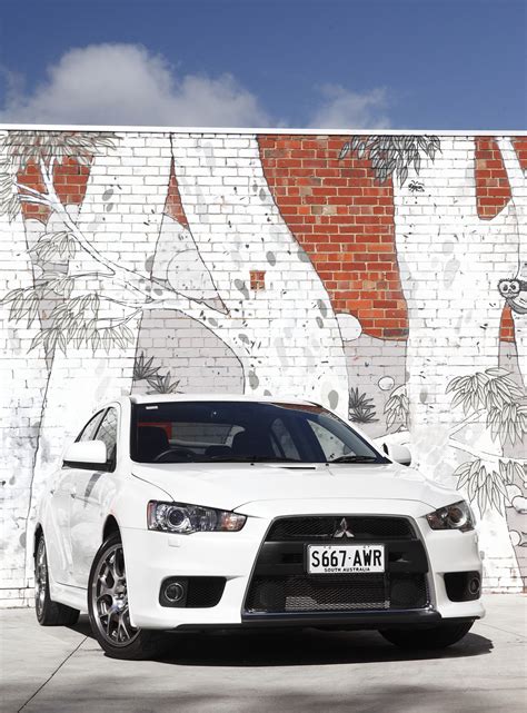 Mitsubishi Lancer Evolution X Specs & Photos - autoevolution