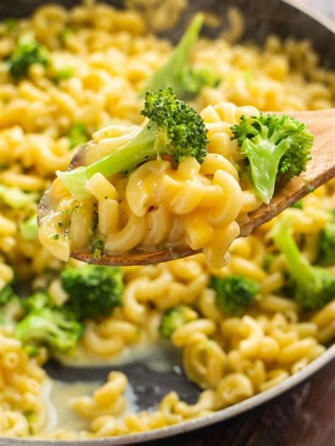 15 Minute Velveeta Mac And Cheese With Broccoli Brooklyn Farm Girl