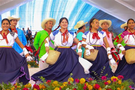 Con Danza De La Matanza Inauguran Temporada Del Mole De Caderas En