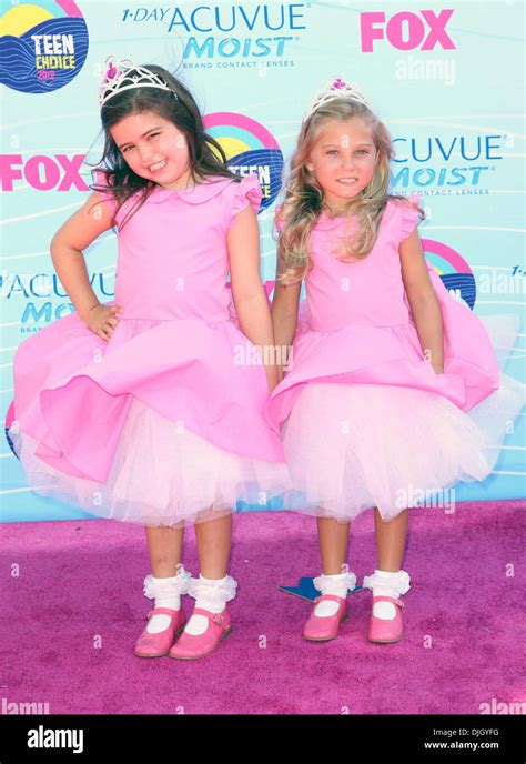 Sophia Grace Rosie The 2012 Teen Choice Awards Held At The Gibson Amphitheatre Arrivals